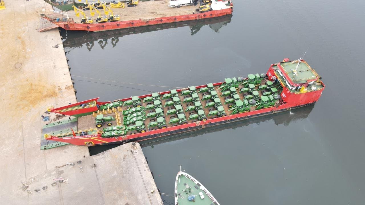 Armada Kapal LCT Siap Mendukung Proyek Tambang, Konstruksi, dan Offshore